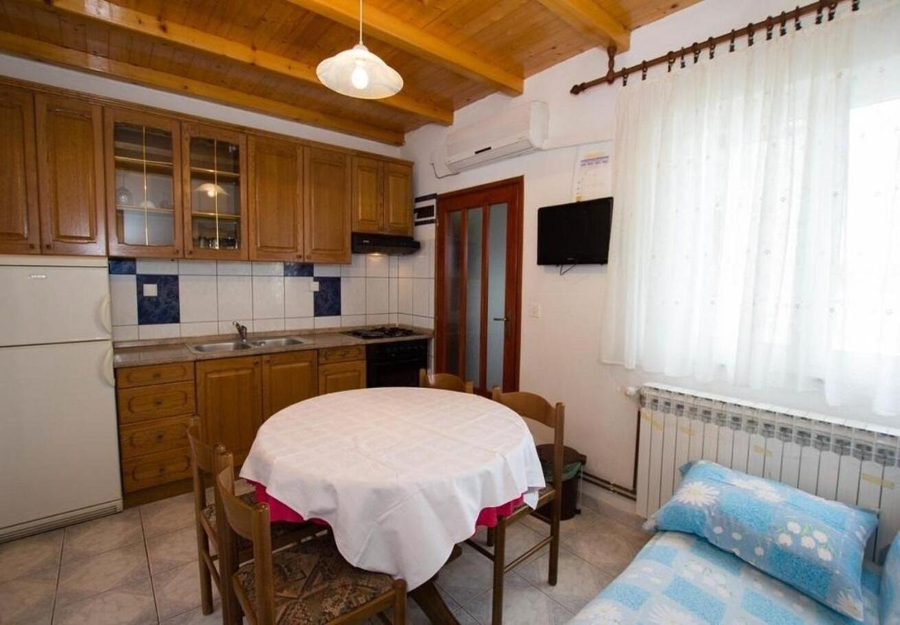 Apartments Juri Sućuraj Exterior foto